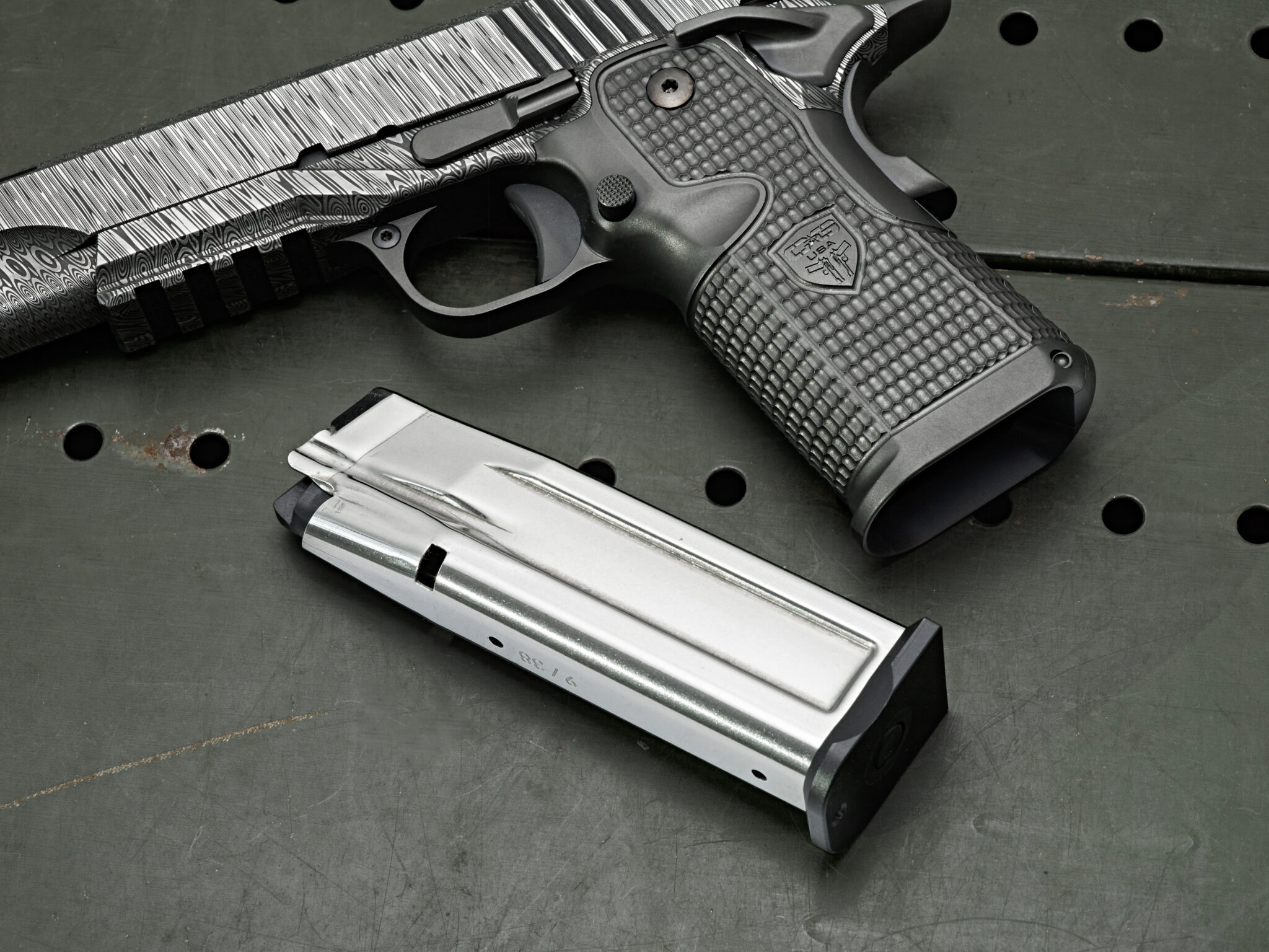 2011 Gun 17 Round 2011 Compatible Doublestack 9mm Magazine - Cabot Guns